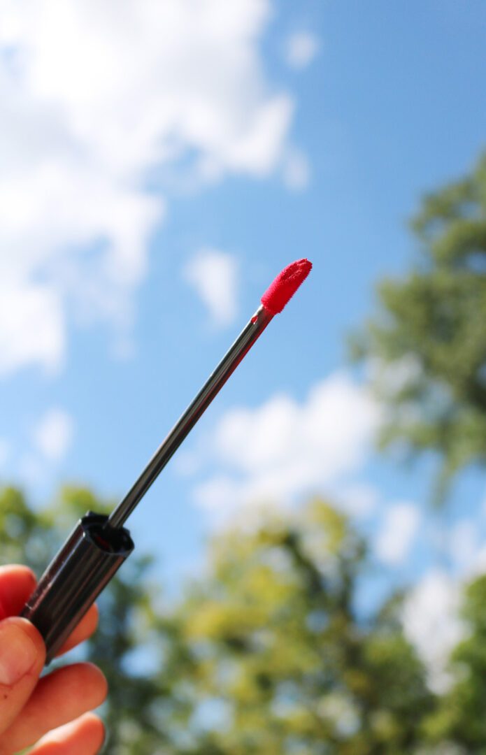 KVD Beauty Everlasting Liquid Lipstick Review I Dreaminlace.com #veganmakeup #beautyblogger
