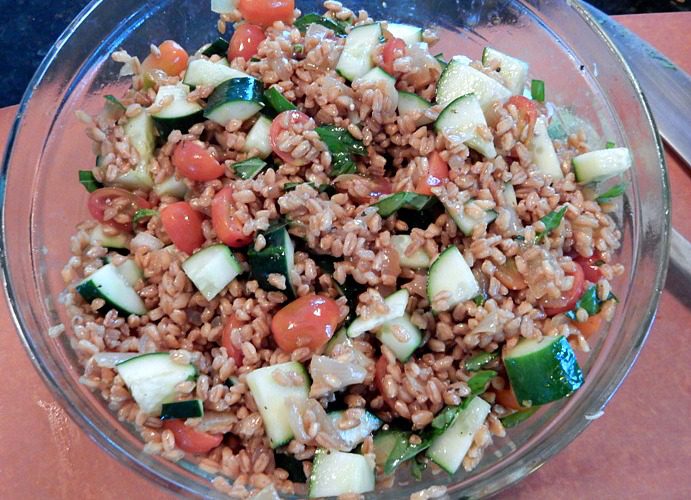 easy-vegetarian-cucumber-tomato-farrow-salad-recipe