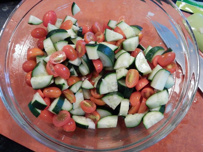 fresh-cucumber-tomato-salad