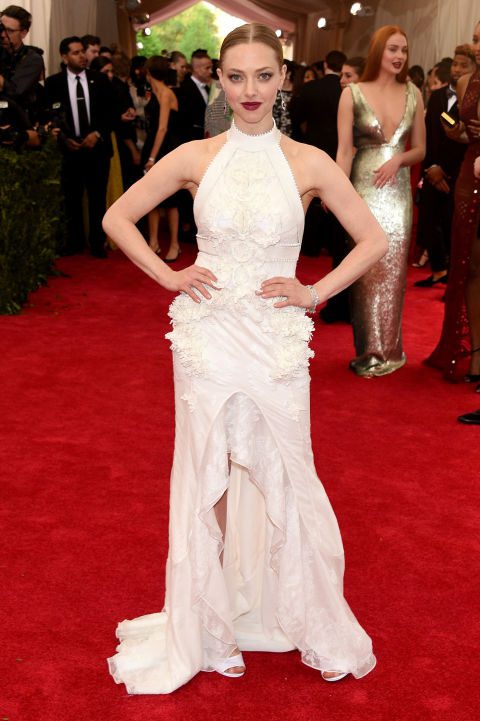 amanda-seyfried-givenchy-couture-2015-met-gala
