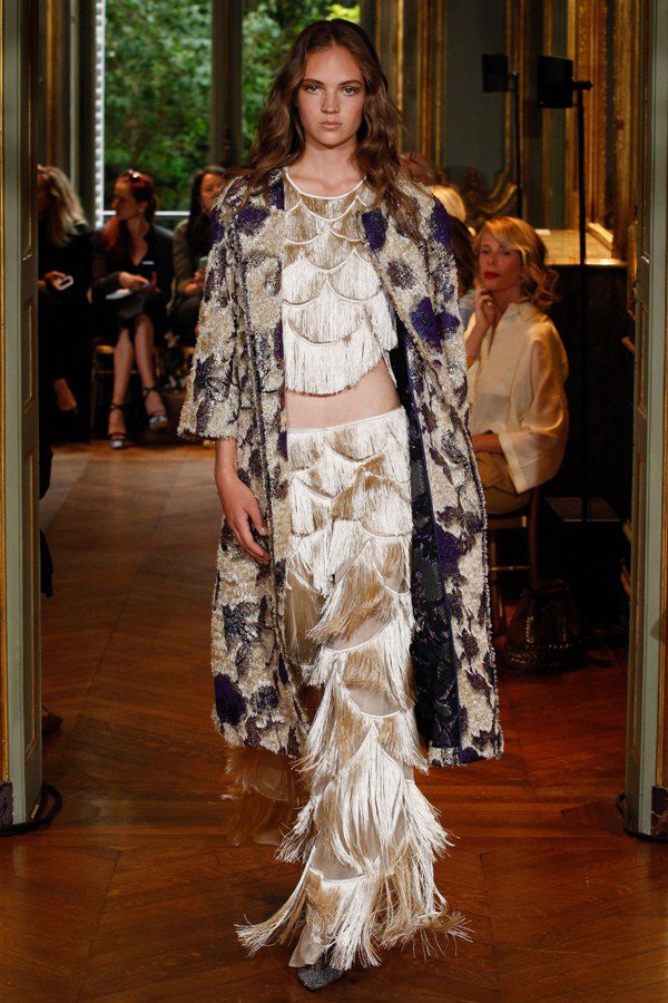 Alberta Ferretti Fall 2016 Haute Couture Runway - Dream in Lace