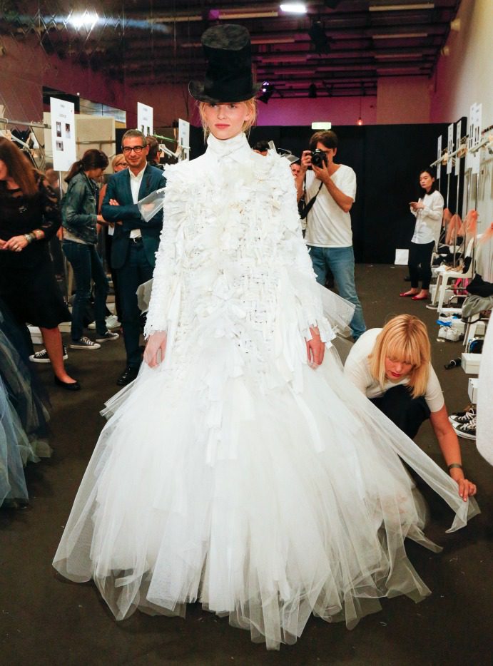 Backstage Viktor and Rolf Fall 2016 Haute Couture - Dream in Lace