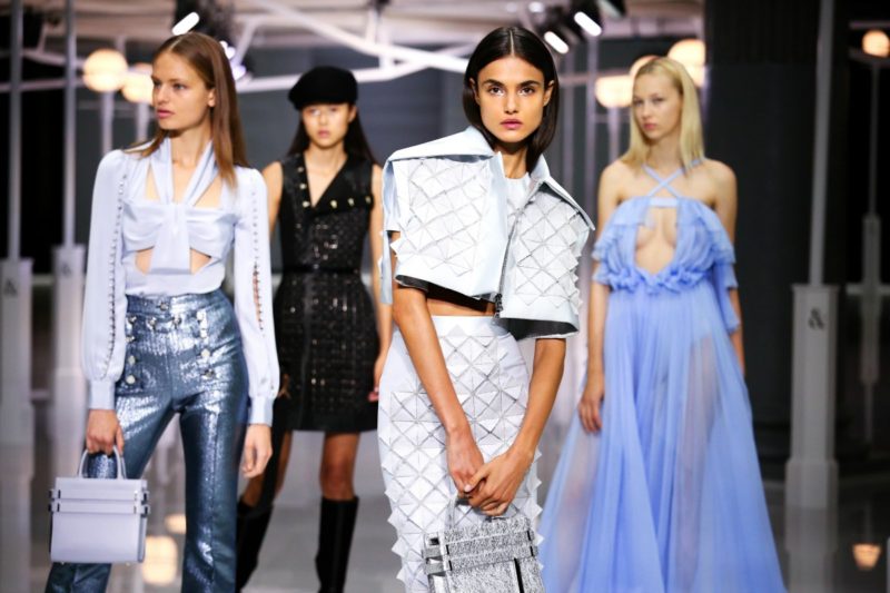 Ralph and Russo Spring 2018 RTW Debuts at London Fashion Week