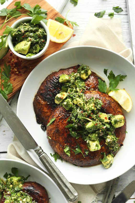 Vegan Summer Recipes to Try I Portobello Mushroom Steaks #Vegan #SummerRecipes