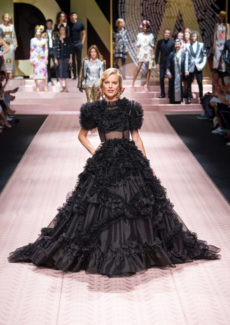 Best Dolce and Gabbana Spring 2019 Looks from the Runway at Milan Fashion Week #DolceGabbana #DGFamily #Milan #fashionweek #MFW