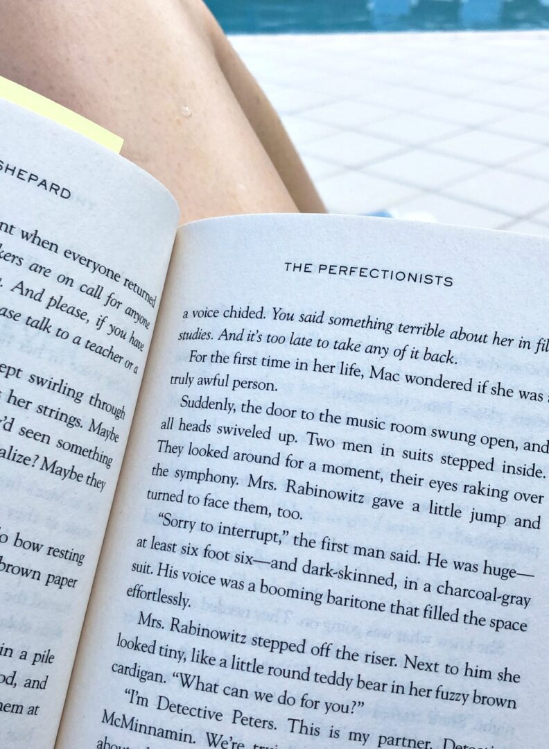 February Book and Film Favorites I The Perfectionists by Sara Shepard #YoungAdult #Fiction