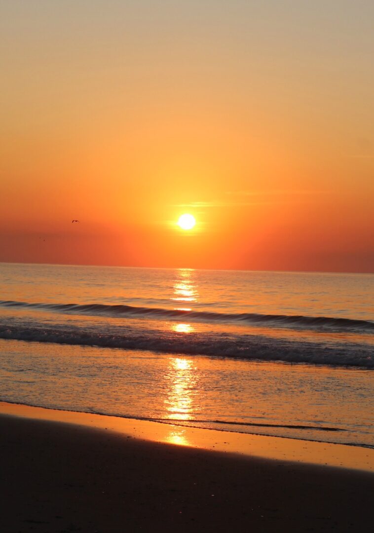 Jersey Shore Photo Diary I Sunrise Over the Atlantic Ocean #Travel #TravelBlogger #TravelPhotography