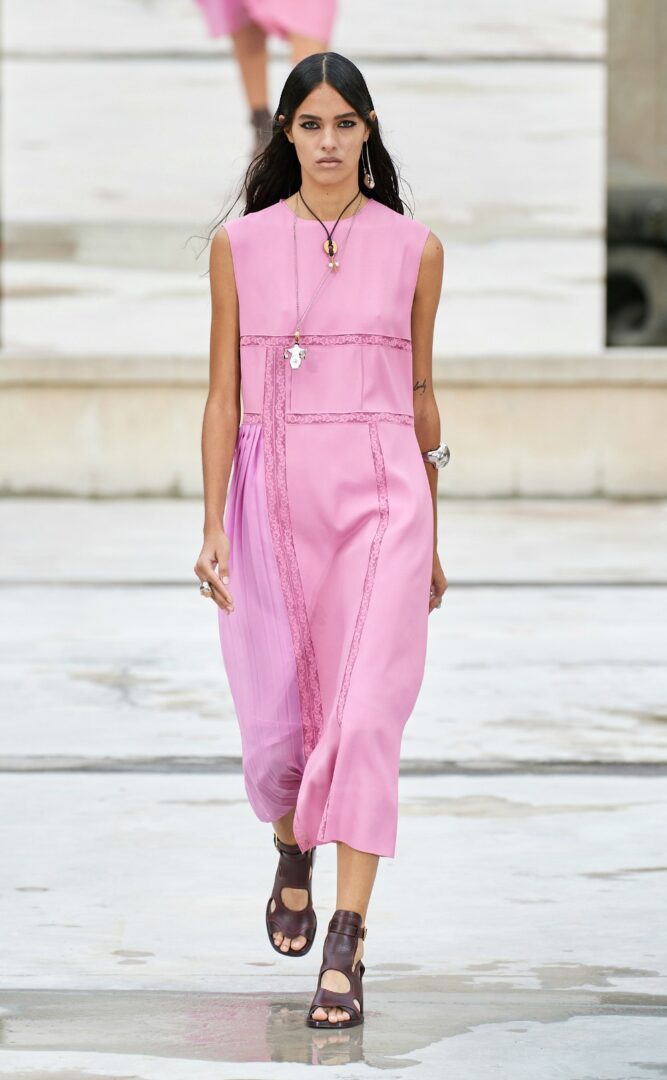 Chloe Spring 2021 Collection Runway at Paris Fashion Week I Dreaminlace.com #ParisFashionWeek #SS21 #Womenswear