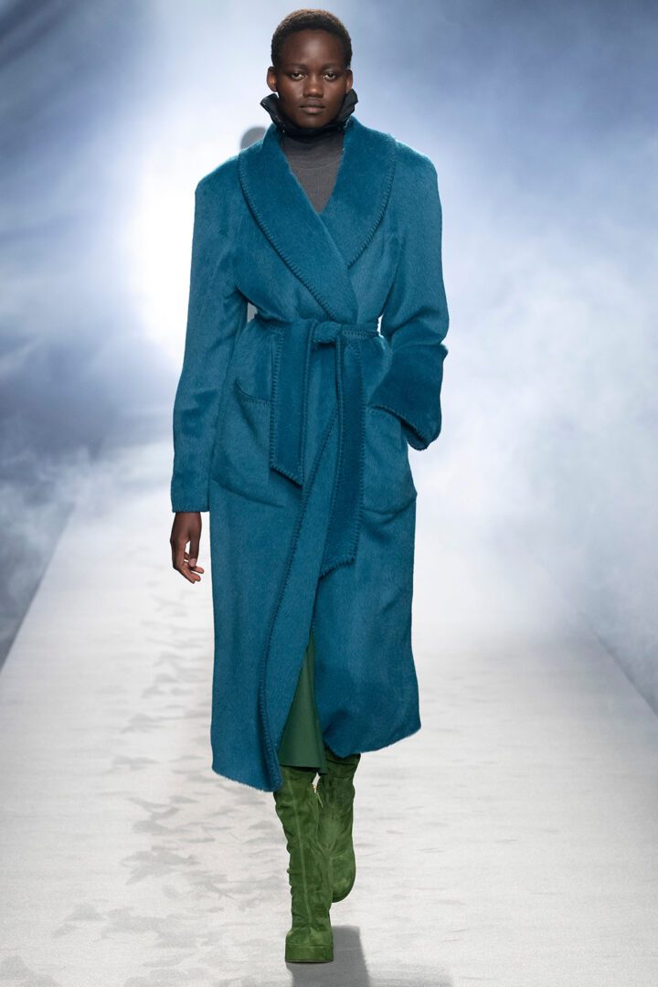 Best MFW Looks I Alberta Ferretti Fall 2021 Collection Runway #AlbertaFerretti #MilanFashionWeek #fashionblog #fashionstyle #outfitinspo