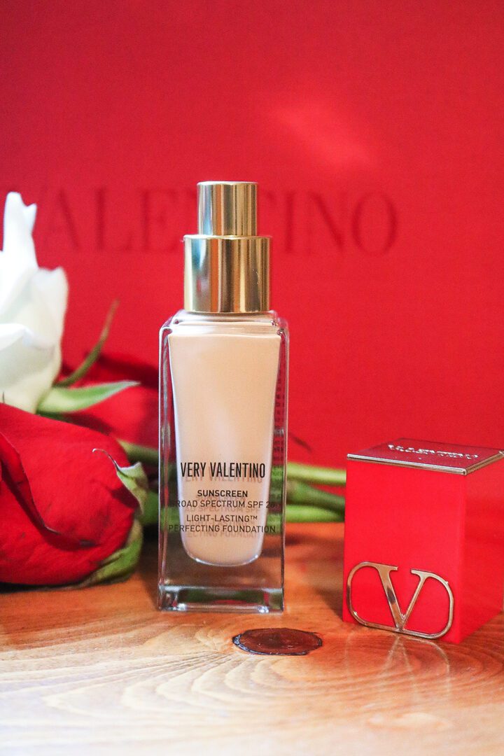 Valentino Very Valentino Foundation Review I DreaminLace.com #makeupaddict #beautyblog #Valentino