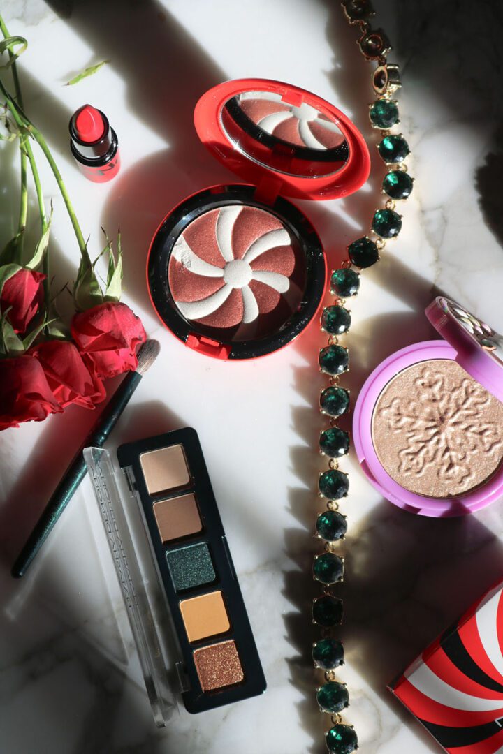Holiday 2021 Makeup Releases I DreaminLace.com #makeupaddict #beautyblog