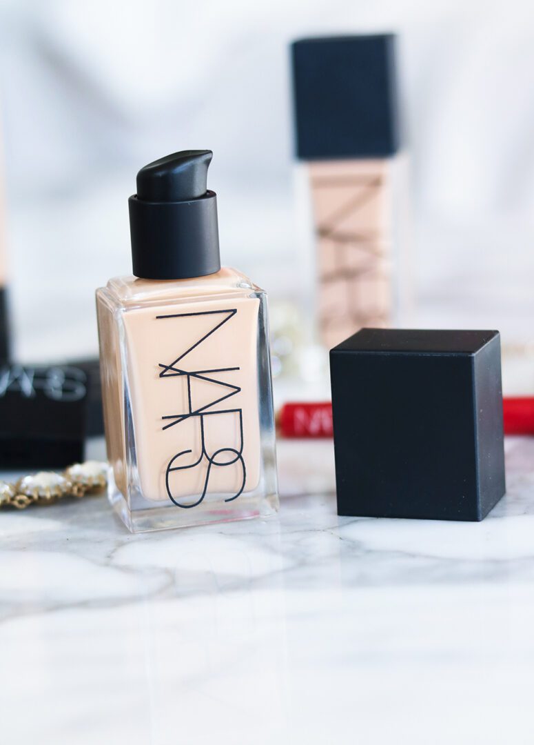 NARS Light Reflecting Foundation Review I Dreaminlace.com #makeupaddict #beautyblog