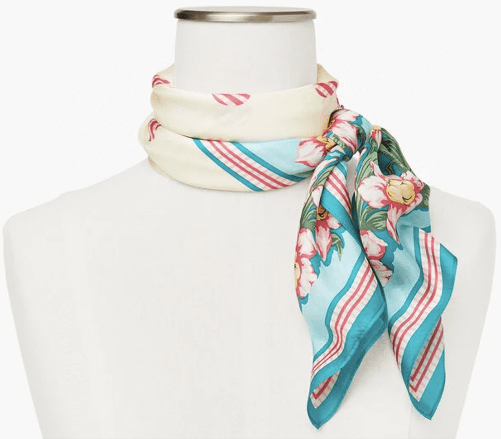 2022 Mother's Day Gift Ideas I Talbots Floral Silk Scarf #giftsforher #giftguide #mothersdaygift