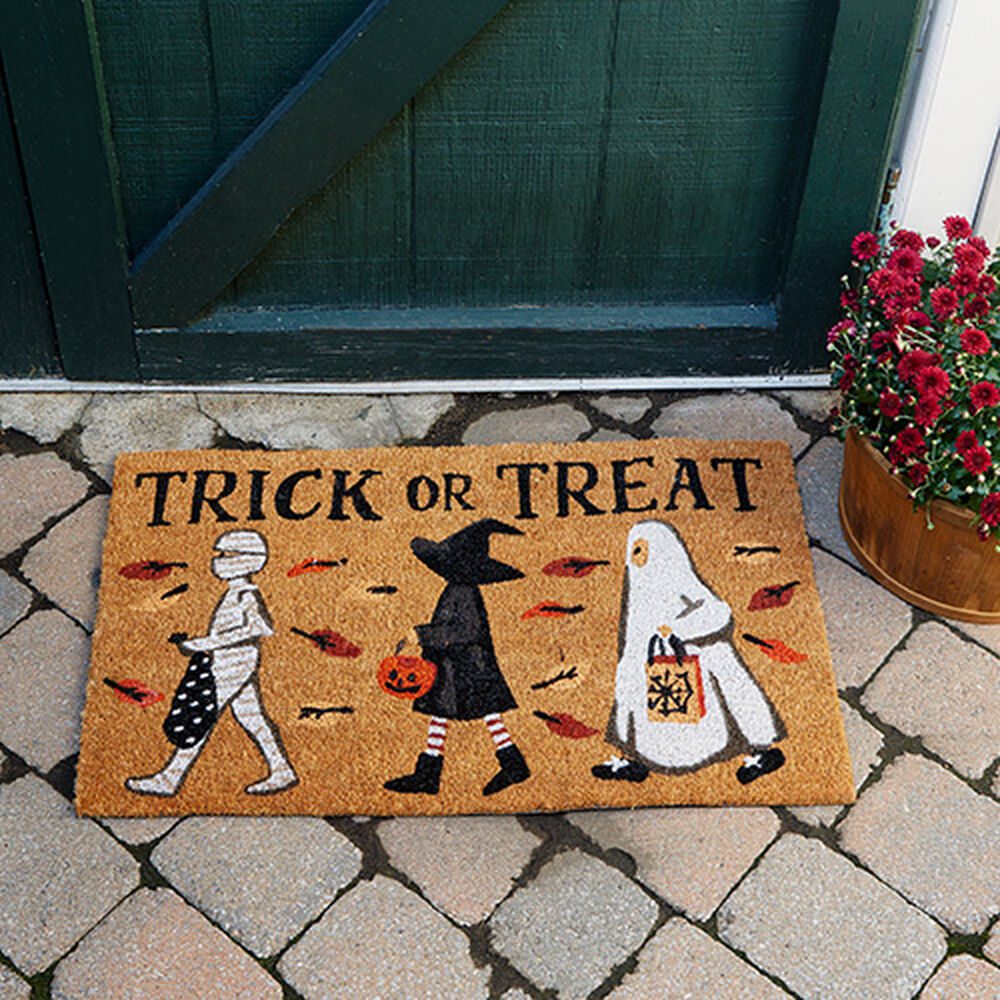 fall-2022-home-decor-favorites-trick-or-treat-doormat • DreaminLace