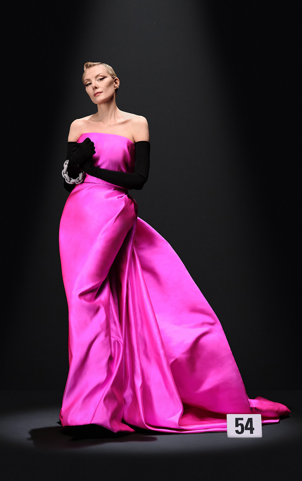 Best Fall 2023 Couture Looks I Balenciaga fuchsia pink Marilyn-Monroe-esque gown