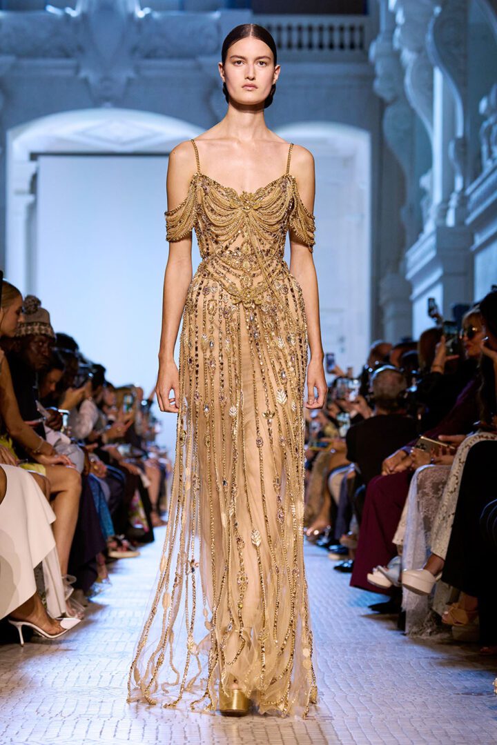 Best Fall 2023 Couture Looks I Elie Saab Golden gown